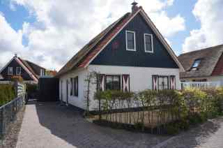 Luxury villa for 8 people on 'De Kust' in Callantsoog