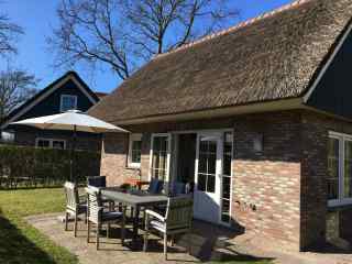 Six person holiday home in Sint-Maartensvlotbrug
