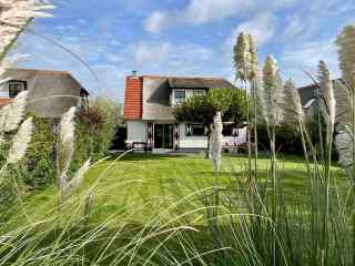 Beautiful six person house in Callantsoog