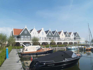 Luxury appartement for 4 persons at holiday park Poort van Amsterdam.