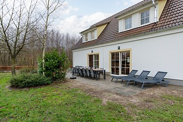 Luxury villa for 12 people at Ferienresort Bad Bentheim.