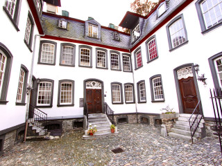 6 person flat on the first floor of a mansion in Monschau
