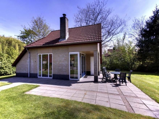 Nice 4-person holiday home with sauna in the Vecht Valley