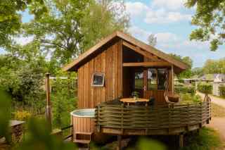 Gemütliches 4-Personen-Cottage mit Whirlpool im Ferienpark Mölke