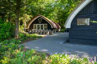 Luxurious 18 person group accommodation in the woods near Steenwijk