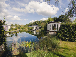 Beautiful 4 person bungalow on a quiet holiday park in Rijssen, Overij...