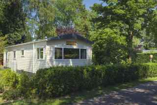 Beautiful 6 person bungalette in Salland at Holiday Park Mölke