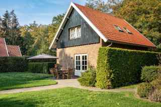 Luxurious 8-person country house near Losser on Landgoed Het Borghuis