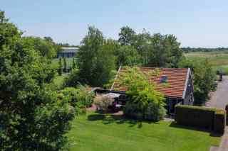 Quietly located 4-person holiday home near Giethoorn, in Belt-Schutslo...