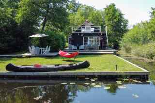 6 Persons holiday home with roof terrace  directly at the Bovenwijde,...