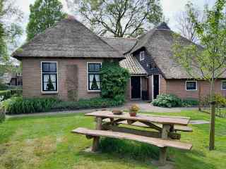 7 persons apartment in the center of Giethoorn