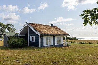 Beautifully situated holiday home for 4 persons on the Baltic Sea near...