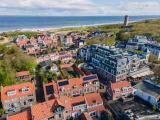 Cosy 4-person holiday home in the middle of Domburg, near the beach