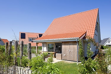 Schönes 8-Personen-Ferienhaus mit private Sauna in Nieuwvliet Bad