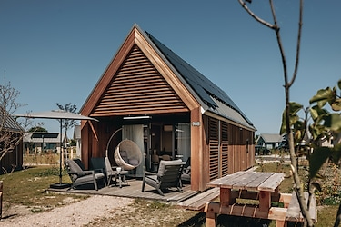 Prachtige 4 persoons Tiny House in Nieuwvliet Bad