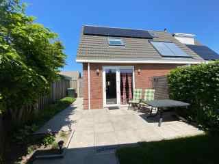 Beautiful bright 2 to 4 persons holiday home in Zoutelande