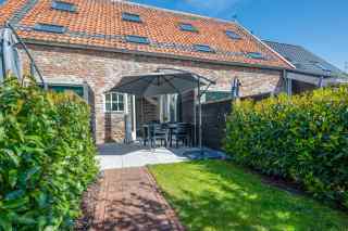 4-person holiday home with whirlpool bath in Veere
