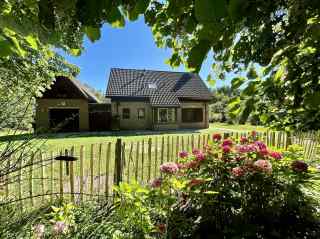 Gemütliches Familienhaus für 6 Personen mit großem Garten in Strandnäh...