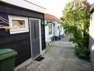 Beautiful renovated 4-person holiday home in Zoutelande, only 10 meter...