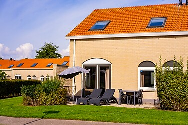 Schönes 6-Personen Ferienhaus auf Ferienpark in Renesse 100M vom Stran...