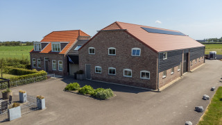 Luxe 4 Persoons vakantieappartement in Serooskerke bij Veere, rustig g...