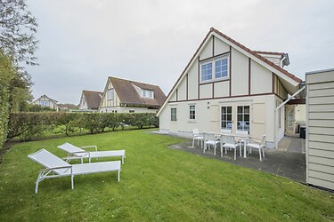 Restyled villa for 6 people Domburg.