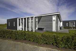 NEU: Modernes 6-Personen-Ferienhaus mit Überdachung in Wemeldinge an d...