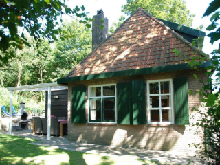 Freistehendes Ferienhaus für 8 Personen mit Sauna