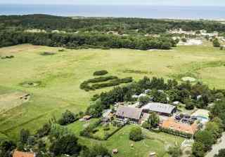 Luxury 6-person holiday home in Vrouwenpolder - 900m from the beach