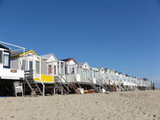Schlafen Sie in diesem schönen 4-Personen-Strandhaus am Strand