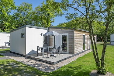 Luxury 4 person holiday home in a family park in The Hague.