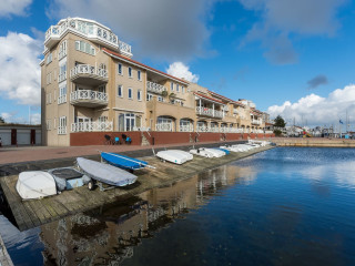 Marina Port Zélande luxury 6 person apartment at the harbour