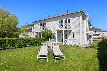 14 persoons luxe villa op vakantiepark Cape Helius in Hellevoetsluis