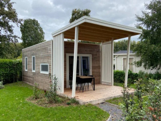 Attractive 4 person Tiny House with air conditioning on vacation park...