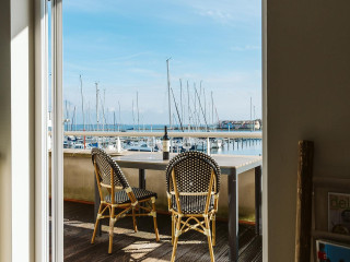 Luxury 5 person apartment on the marina in Ouddorp, near Zeeland