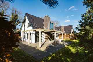 Spacious 8-person dune villa on the Dutch coast, luxuriously furnished...