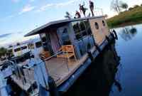 Luxe 4 persoons Houseboat in een Belgische jachthaven aan de Maasplass...