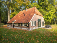 Zeer rustig gelegen zeven persoons vakantiehuis in Gelderland