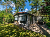 Luxury 4-person chalet in a beautiful holiday park in Dieverbrug