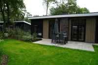 Luxury 4-person eco-chalet on the Veluwe near Hoenderloo