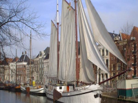 Sailing ship as a group accommodation for 34 persons in the city Groni...