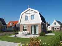 Spacious villa for 8 persons on holiday park Poort van Amsterdam.