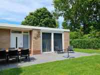 Compleet gerenoveerde, luxe 6-persoons bungalow met infraroodsauna en...