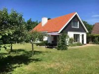Schönes 9-Personen-Familienhaus in Strandnähe.