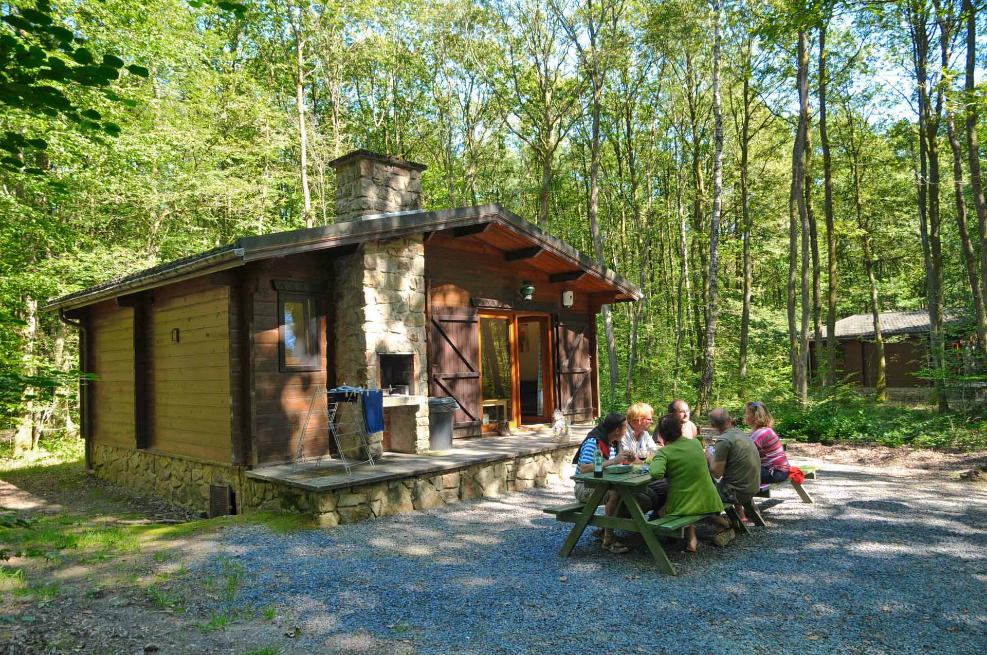 vrijstaand-chalet-voor-6-personen-midden-in-de-bossen-in-de-ardennen