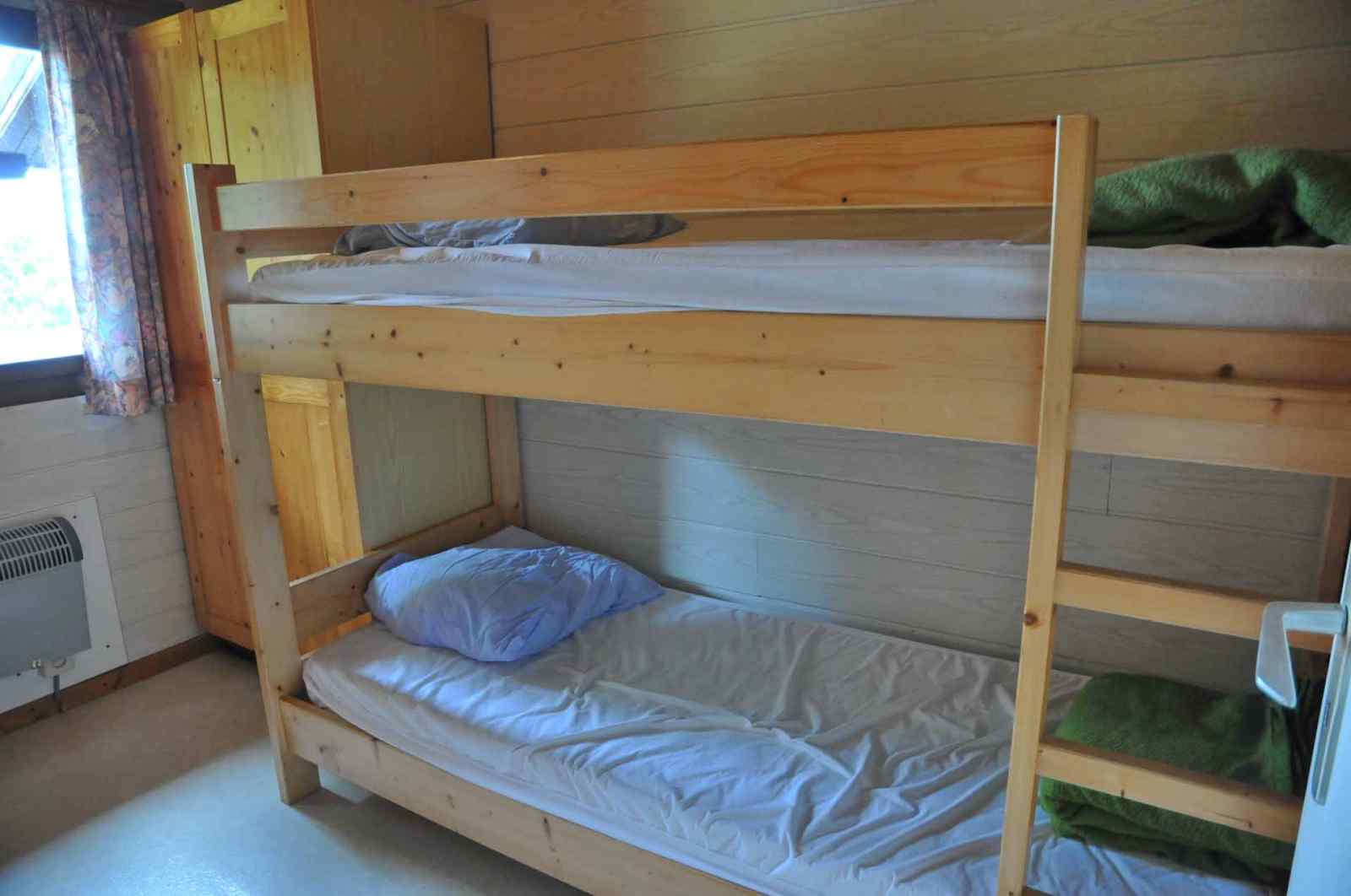 comfortabel-chalet-voor-zes-personen-gelegen-nabij-skigebied