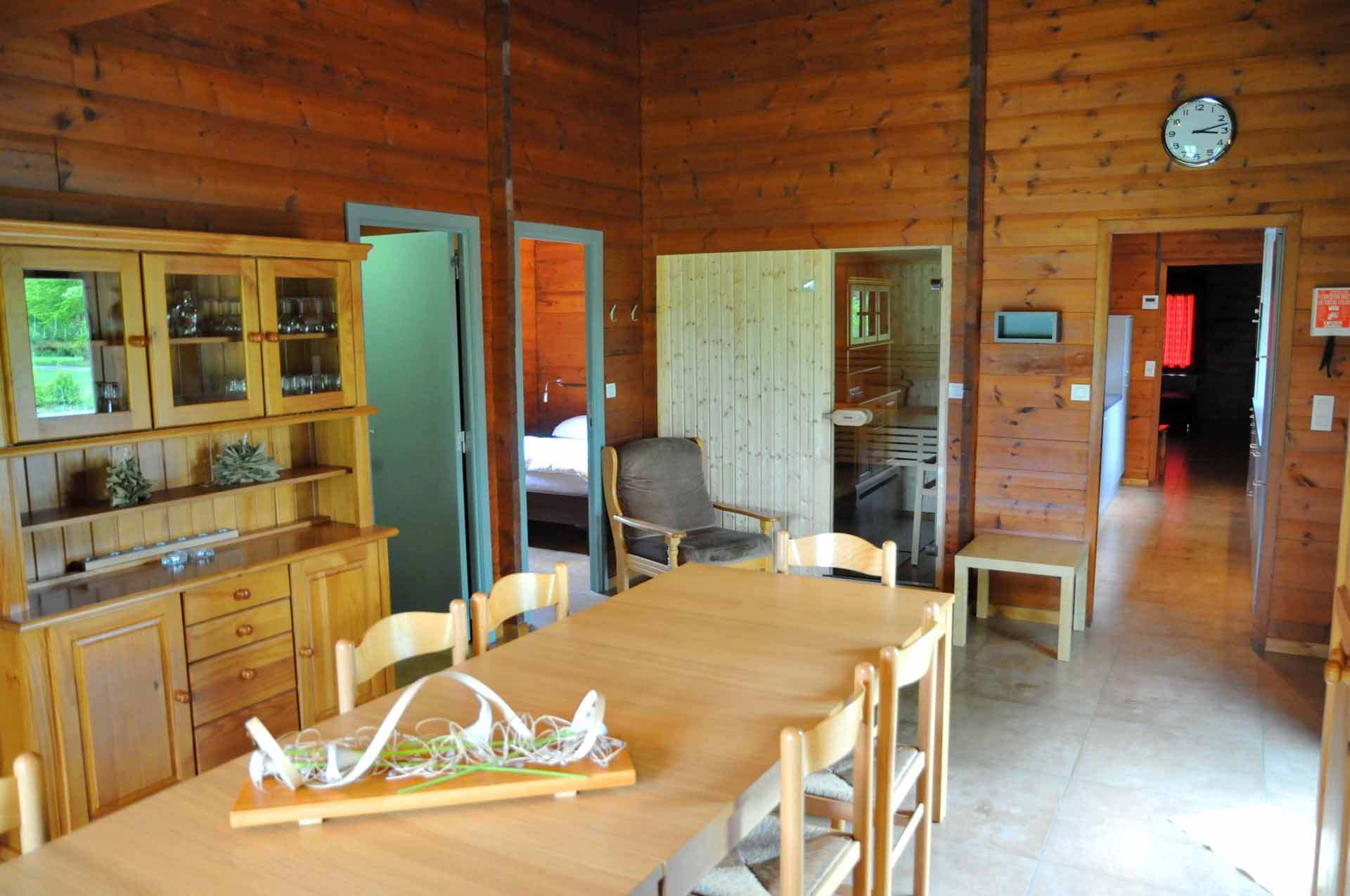 knusse-wellness-bungalow-voor-9-personen-met-sauna-stoombad-en-bubbelbad