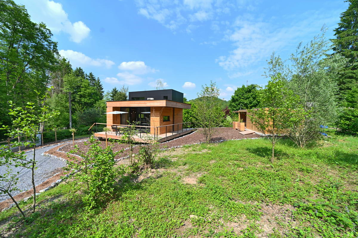 Prachtige 6 persoons ECO vakantiehuis met hottub in de