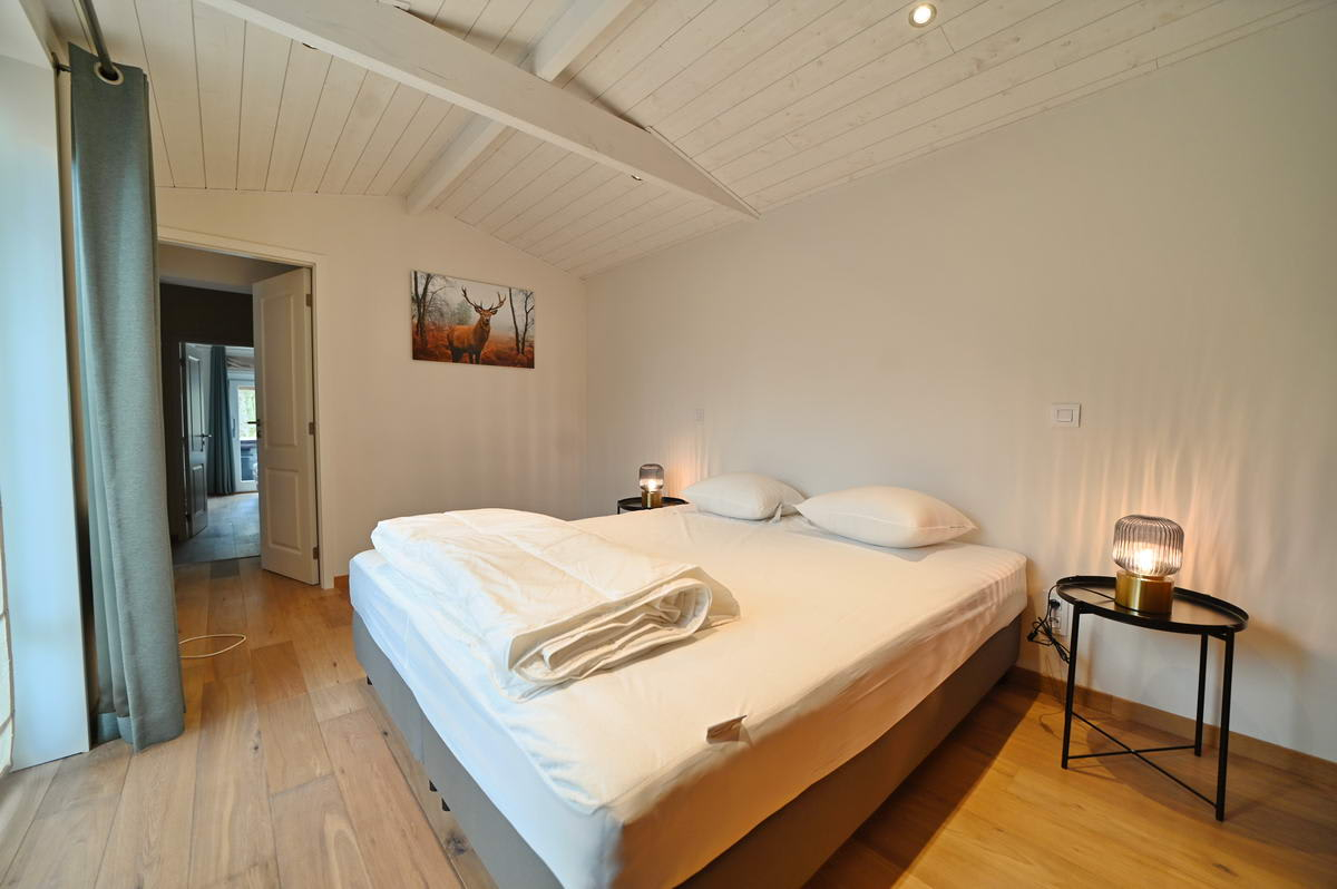 een-comfortabel-6-persoons-vakantiehuis-met-bubbelbad-en-infraroodcabine-in-de-ardennen