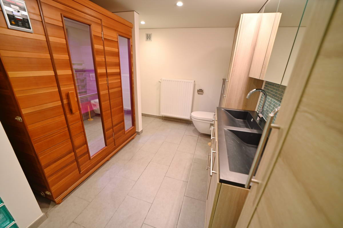 een-comfortabel-6-persoons-vakantiehuis-met-bubbelbad-en-infraroodcabine-in-de-ardennen